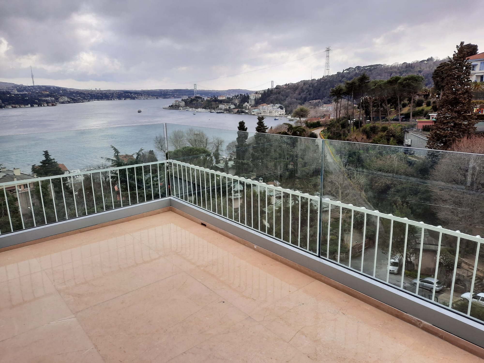 Cam Korkuluk sistemi